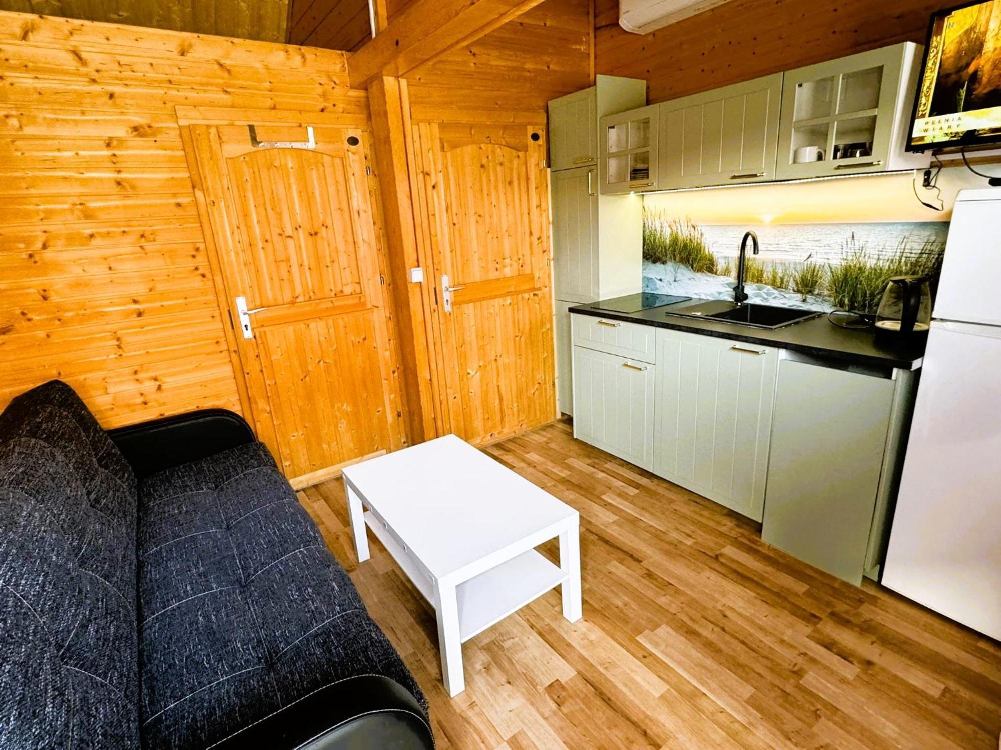 Hotel Osrodek Wczasowy Amelia Jarosławiec Exterior foto