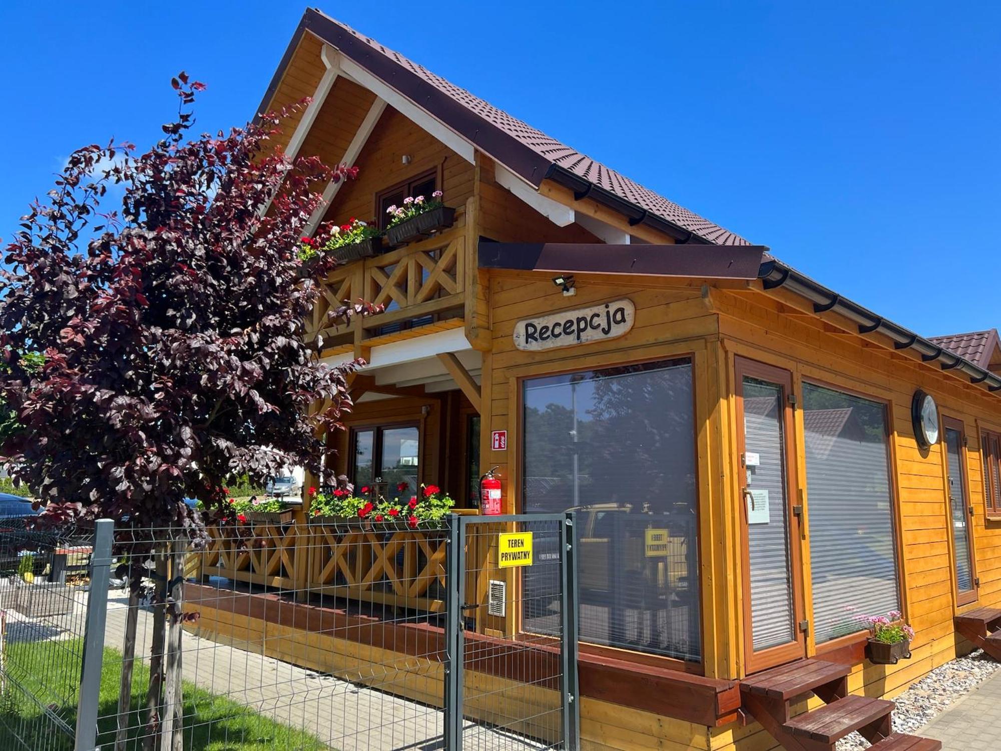 Hotel Osrodek Wczasowy Amelia Jarosławiec Exterior foto